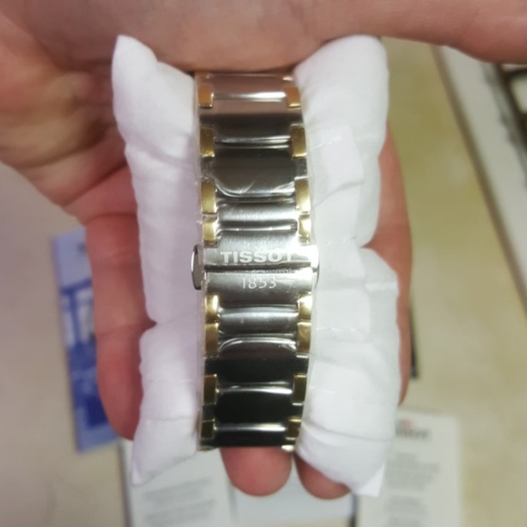 PRICEDROPPED Brand New!! Tissot T-trend for women! - Picture 6 of 7